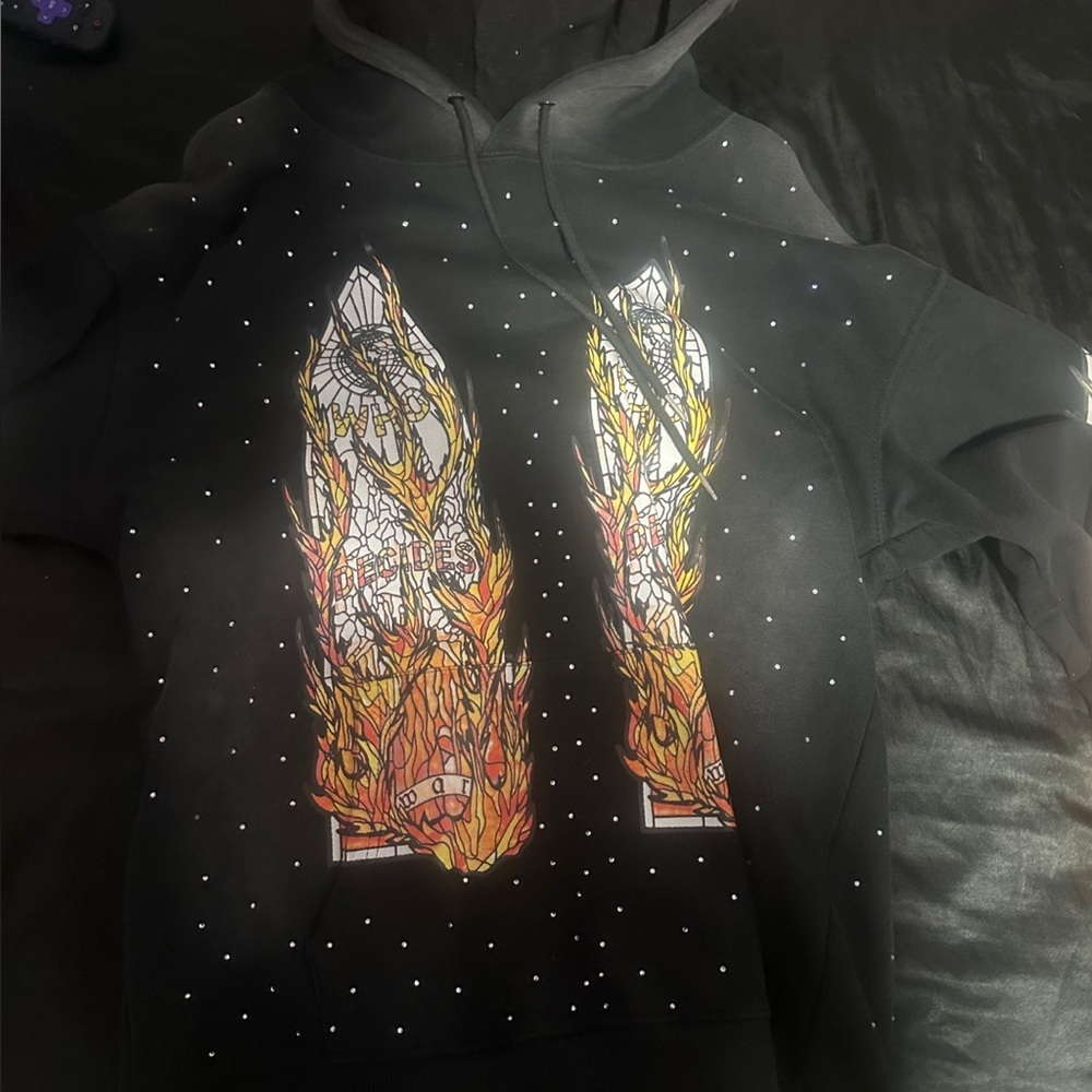 Who Decides War Black Garment